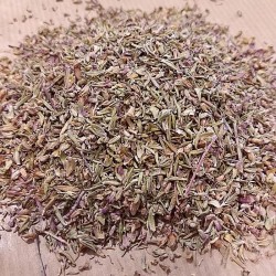 organically grown thyme leaves to prepare tea