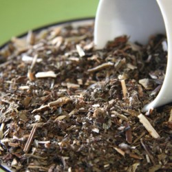 dried Motherwort on a plate and in a cup